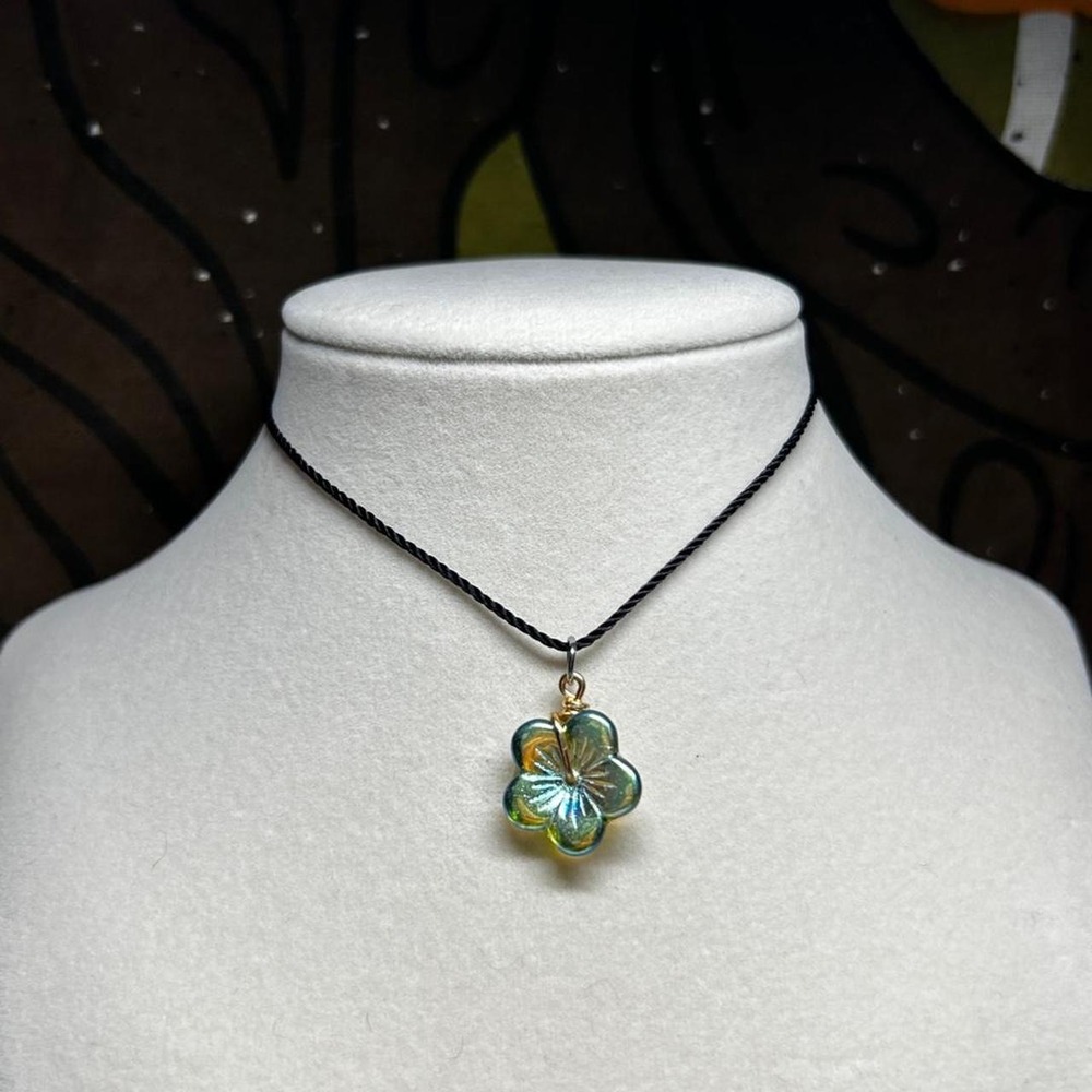 Handmade Fairy Iridescent Flower Pendant Necklace Czech Glass Boho Choker Green